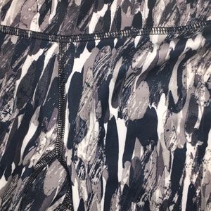 Under Armour Cropped Leggings